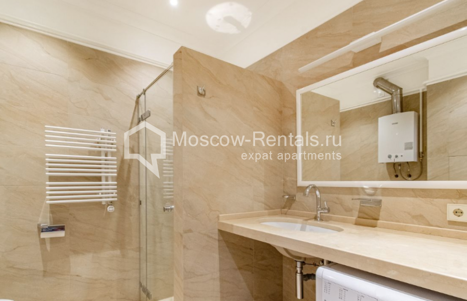 Photo #10 3-room (2 BR) apartment for <a href="http://moscow-rentals.ru/en/articles/long-term-rent" target="_blank">a long-term</a> rent
 in Russia, Moscow, B. Bronnaya str, 7