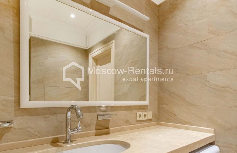 Photo #12 3-room (2 BR) apartment for <a href="http://moscow-rentals.ru/en/articles/long-term-rent" target="_blank">a long-term</a> rent
 in Russia, Moscow, B. Bronnaya str, 7
