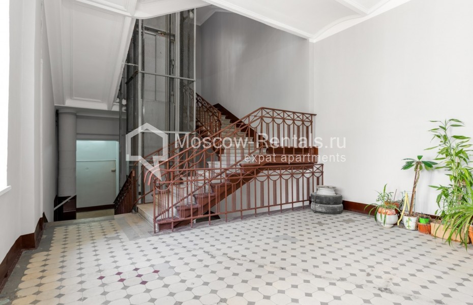 Photo #13 2-room (1 BR) apartment for <a href="http://moscow-rentals.ru/en/articles/long-term-rent" target="_blank">a long-term</a> rent
 in Russia, Moscow, Povarskaya str, 29/36С1