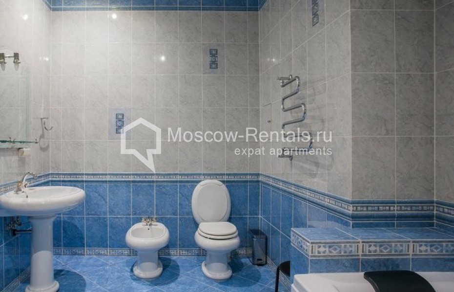 Photo #12 4-room (3 BR) apartment for <a href="http://moscow-rentals.ru/en/articles/long-term-rent" target="_blank">a long-term</a> rent
 in Russia, Moscow, 1st Obydenskyi lane, 5