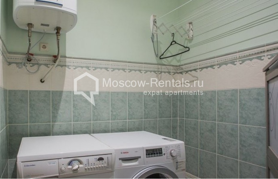 Photo #17 4-room (3 BR) apartment for <a href="http://moscow-rentals.ru/en/articles/long-term-rent" target="_blank">a long-term</a> rent
 in Russia, Moscow, 1st Obydenskyi lane, 5