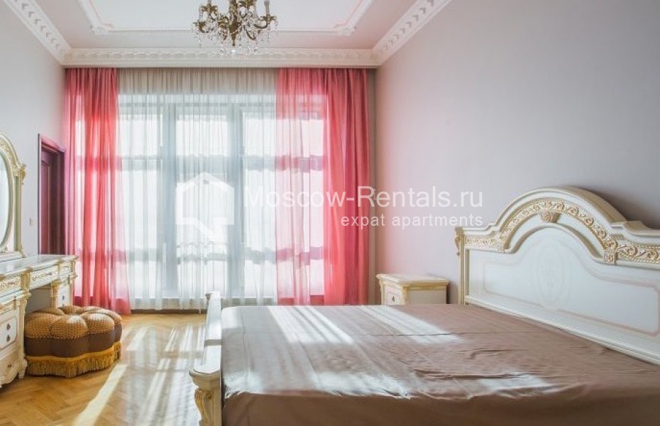 Photo #10 4-room (3 BR) apartment for <a href="http://moscow-rentals.ru/en/articles/long-term-rent" target="_blank">a long-term</a> rent
 in Russia, Moscow, 1st Obydenskyi lane, 5