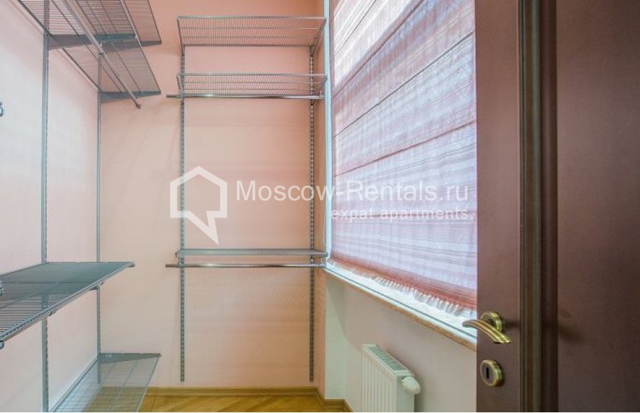 Photo #20 4-room (3 BR) apartment for <a href="http://moscow-rentals.ru/en/articles/long-term-rent" target="_blank">a long-term</a> rent
 in Russia, Moscow, 1st Obydenskyi lane, 5