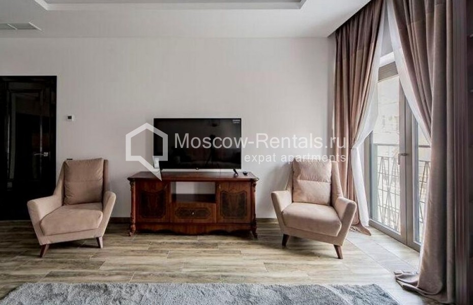 Photo #3 2-room (1 BR) apartment for <a href="http://moscow-rentals.ru/en/articles/long-term-rent" target="_blank">a long-term</a> rent
 in Russia, Moscow, Shluzovaya emb, 2А