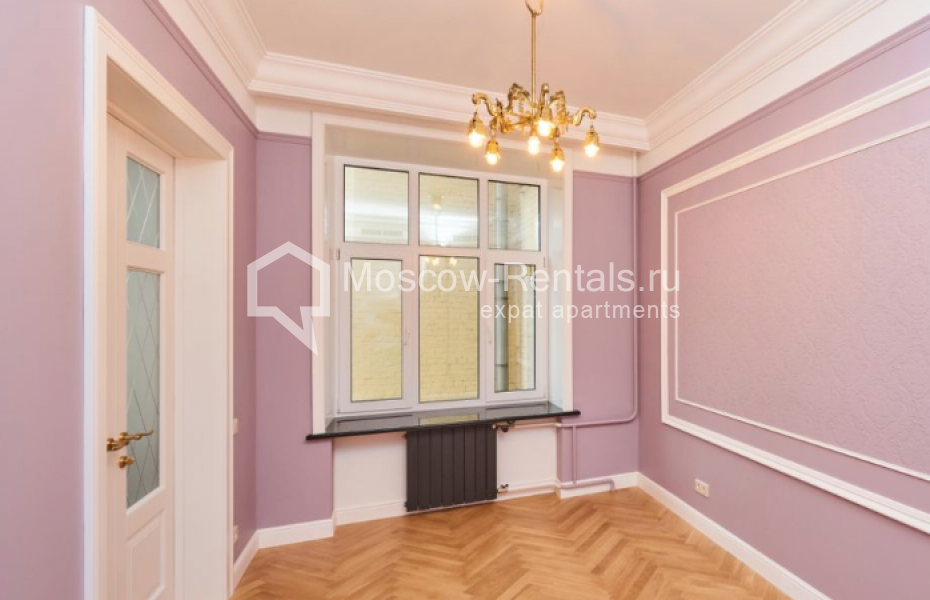 Photo #5 3-room (2 BR) apartment for <a href="http://moscow-rentals.ru/en/articles/long-term-rent" target="_blank">a long-term</a> rent
 in Russia, Moscow, Petrovka str, 17С3