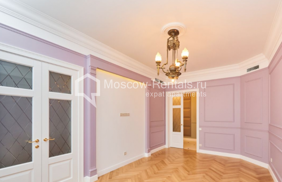 Photo #7 3-room (2 BR) apartment for <a href="http://moscow-rentals.ru/en/articles/long-term-rent" target="_blank">a long-term</a> rent
 in Russia, Moscow, Petrovka str, 17С3
