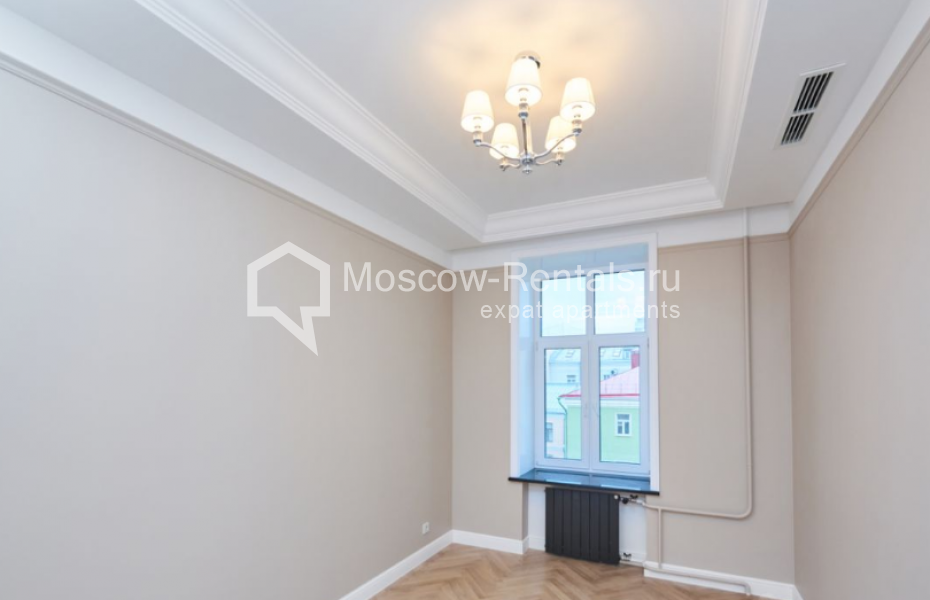Photo #9 3-room (2 BR) apartment for <a href="http://moscow-rentals.ru/en/articles/long-term-rent" target="_blank">a long-term</a> rent
 in Russia, Moscow, Petrovka str, 17С3