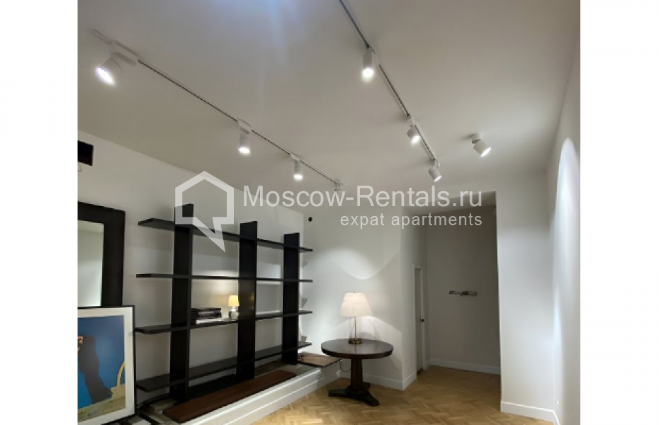Photo #2 2-room (1 BR) apartment for <a href="http://moscow-rentals.ru/en/articles/long-term-rent" target="_blank">a long-term</a> rent
 in Russia, Moscow, Spiridonovka str, 19