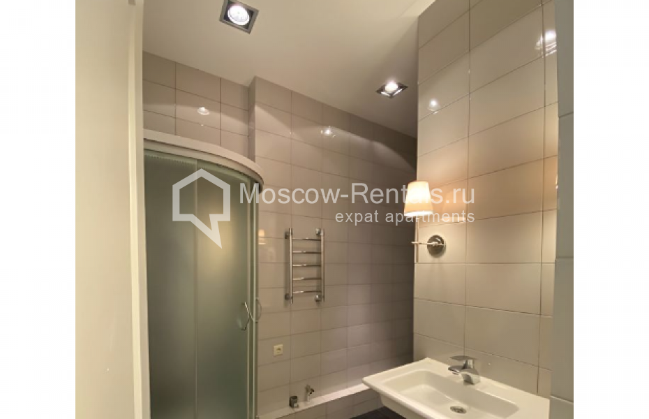Photo #10 2-room (1 BR) apartment for <a href="http://moscow-rentals.ru/en/articles/long-term-rent" target="_blank">a long-term</a> rent
 in Russia, Moscow, Spiridonovka str, 19