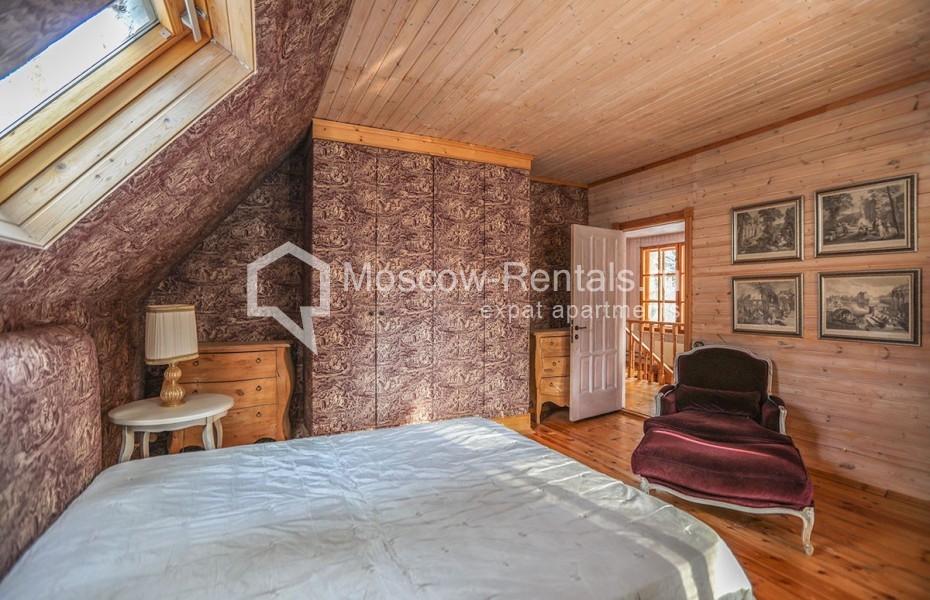 Photo #3 House for <a href="http://moscow-rentals.ru/en/articles/long-term-rent" target="_blank">a long-term</a> rent
 in Russia, Moscow, Nikolina Gora village, Ranis