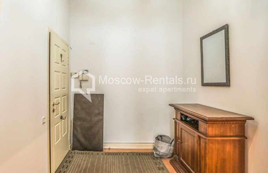 Photo #10 2-room (1 BR) apartment for <a href="http://moscow-rentals.ru/en/articles/long-term-rent" target="_blank">a long-term</a> rent
 in Russia, Moscow, Plushchikha str, 20к2