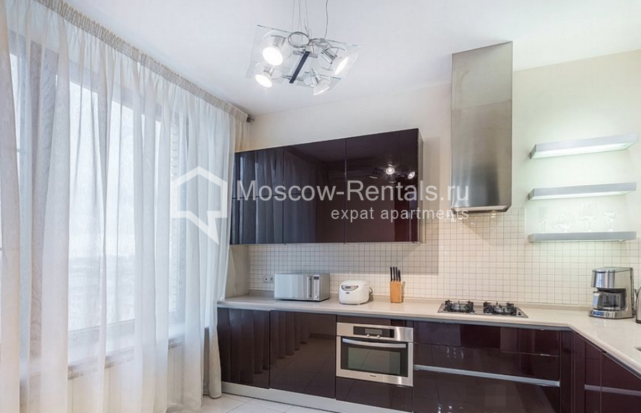 Photo #11 3-room (2 BR) apartment for <a href="http://moscow-rentals.ru/en/articles/long-term-rent" target="_blank">a long-term</a> rent
 in Russia, Moscow, B. Bronnaya str, 19