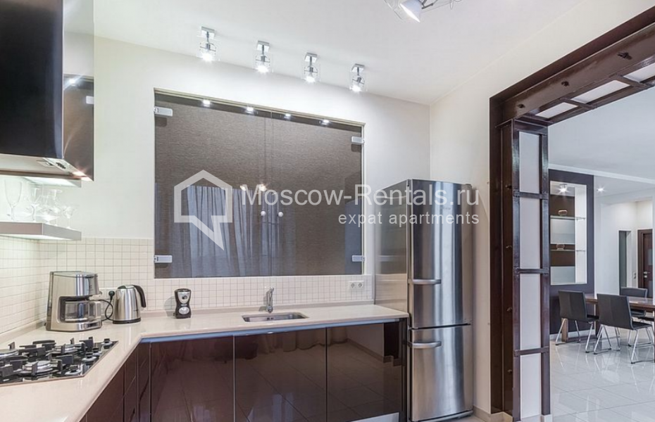 Photo #10 3-room (2 BR) apartment for <a href="http://moscow-rentals.ru/en/articles/long-term-rent" target="_blank">a long-term</a> rent
 in Russia, Moscow, B. Bronnaya str, 19