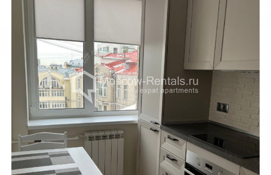 Photo #3 2-room (1 BR) apartment for <a href="http://moscow-rentals.ru/en/articles/long-term-rent" target="_blank">a long-term</a> rent
 in Russia, Moscow, Podsosenskyi lane, 8АС2