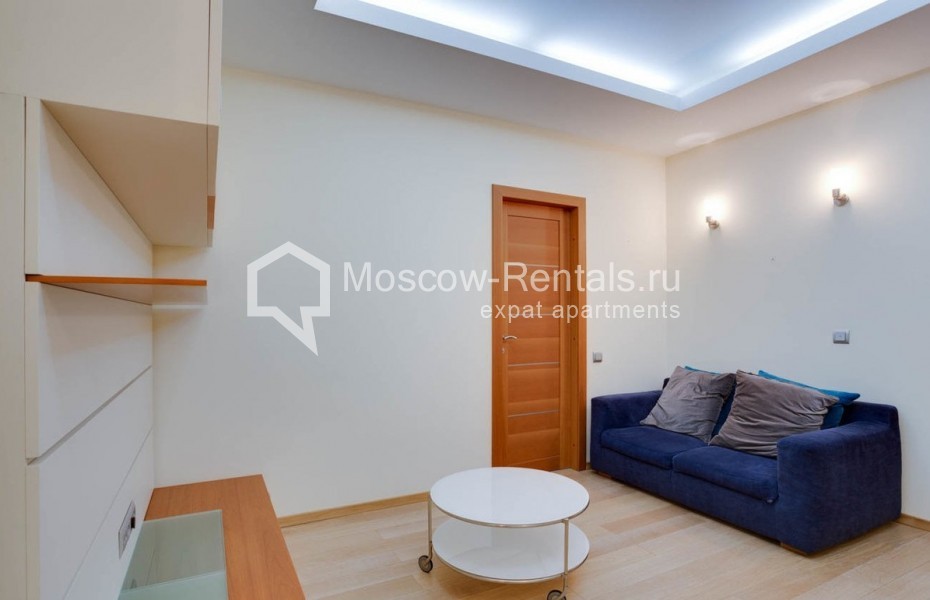 Photo #4 5-room (4 BR) apartment for <a href="http://moscow-rentals.ru/en/articles/long-term-rent" target="_blank">a long-term</a> rent
 in Russia, Moscow, 1st Smolensky lane, 17