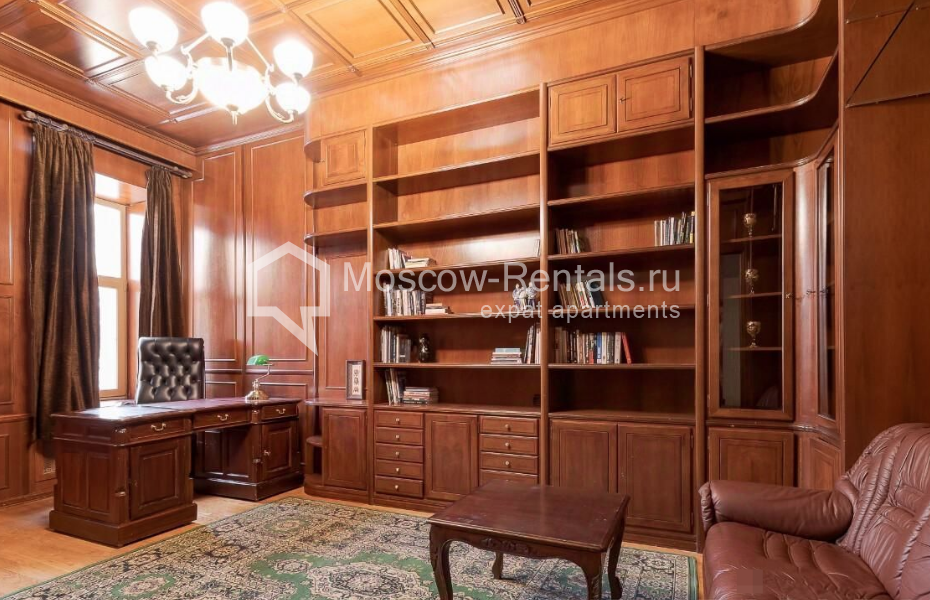 Photo #12 4-room (3 BR) apartment for <a href="http://moscow-rentals.ru/en/articles/long-term-rent" target="_blank">a long-term</a> rent
 in Russia, Moscow, M. Dmirovka str, 29С1