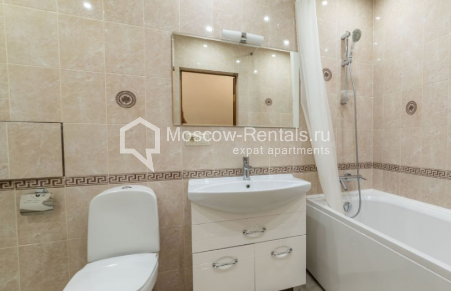 Photo #13 3-room (2 BR) apartment for <a href="http://moscow-rentals.ru/en/articles/long-term-rent" target="_blank">a long-term</a> rent
 in Russia, Moscow, M. Dmitrovka str, 15