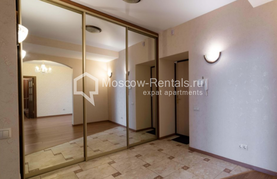 Photo #7 3-room (2 BR) apartment for <a href="http://moscow-rentals.ru/en/articles/long-term-rent" target="_blank">a long-term</a> rent
 in Russia, Moscow, M. Dmitrovka str, 15