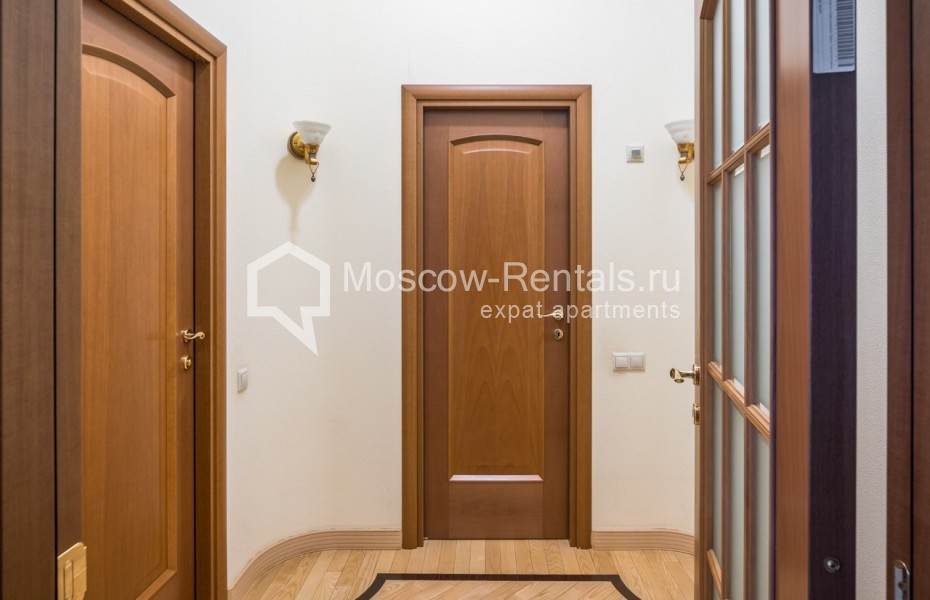 Photo #19 4-room (3 BR) apartment for <a href="http://moscow-rentals.ru/en/articles/long-term-rent" target="_blank">a long-term</a> rent
 in Russia, Moscow, Gogolevskyi blv, 29