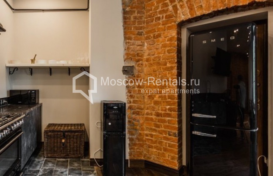 Photo #4 3-room (2 BR) apartment for <a href="http://moscow-rentals.ru/en/articles/long-term-rent" target="_blank">a long-term</a> rent
 in Russia, Moscow, Trubnikovskyi lane, 30С3