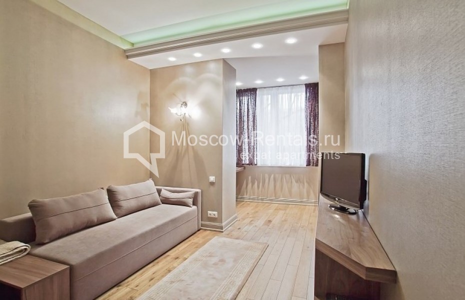 Photo #3 5-room (4 BR) apartment for <a href="http://moscow-rentals.ru/en/articles/long-term-rent" target="_blank">a long-term</a> rent
 in Russia, Moscow, Ruzheinyi lane, 3