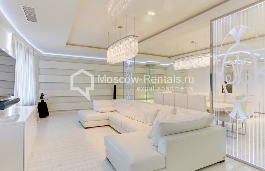 Photo #8 5-room (4 BR) apartment for <a href="http://moscow-rentals.ru/en/articles/long-term-rent" target="_blank">a long-term</a> rent
 in Russia, Moscow, 1st Smolensky lane, 17