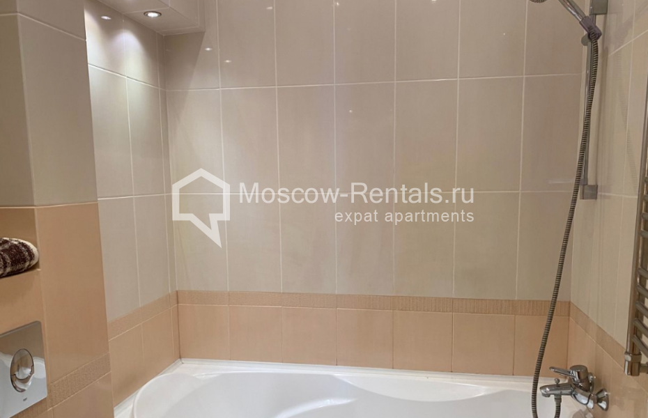 Photo #12 2-room (1 BR) apartment for <a href="http://moscow-rentals.ru/en/articles/long-term-rent" target="_blank">a long-term</a> rent
 in Russia, Moscow, Novocheremushinskaya str, 60