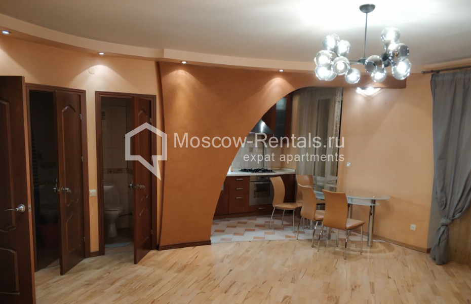 Photo #1 3-room (2 BR) apartment for <a href="http://moscow-rentals.ru/en/articles/long-term-rent" target="_blank">a long-term</a> rent
 in Russia, Moscow, Krasina str, 24/28