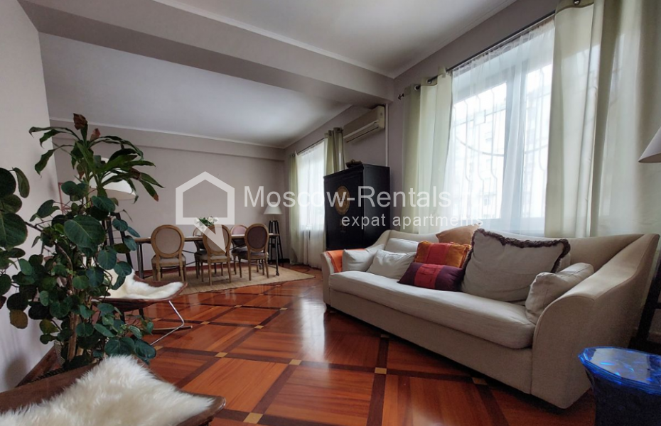 Photo #2 5-room (4 BR) apartment for <a href="http://moscow-rentals.ru/en/articles/long-term-rent" target="_blank">a long-term</a> rent
 in Russia, Moscow, B. Polaynka str, 4/10