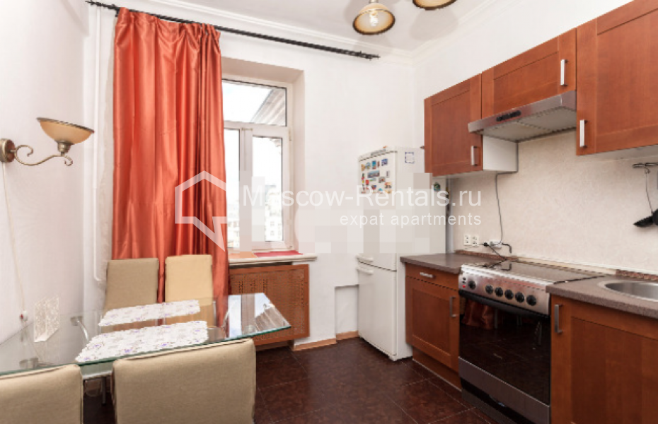 Photo #3 3-room (2 BR) apartment for <a href="http://moscow-rentals.ru/en/articles/long-term-rent" target="_blank">a long-term</a> rent
 in Russia, Moscow, Platovskaya str, 4