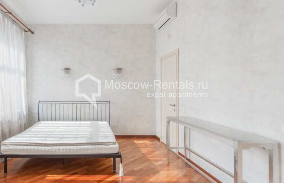 Photo #8 4-room (3 BR) apartment for <a href="http://moscow-rentals.ru/en/articles/long-term-rent" target="_blank">a long-term</a> rent
 in Russia, Moscow, 1st Spasonolivkovskyi lane, 18С2