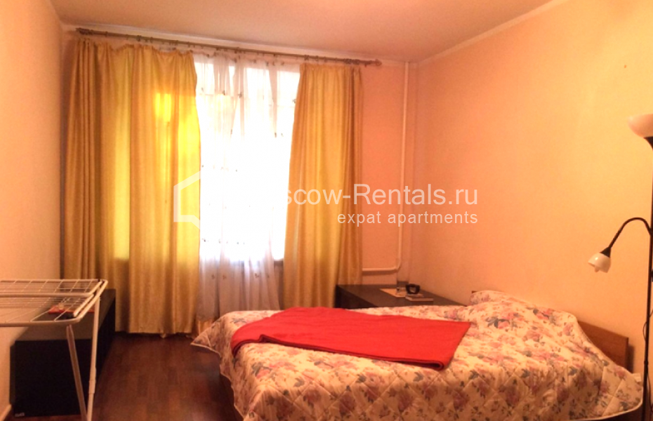 Photo #5 3-room (2 BR) apartment for <a href="http://moscow-rentals.ru/en/articles/long-term-rent" target="_blank">a long-term</a> rent
 in Russia, Moscow, Rostovskaya emb, 3