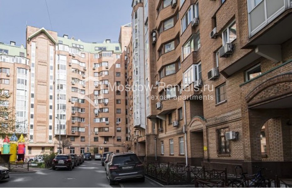 Photo #20 4-room (3 BR) apartment for <a href="http://moscow-rentals.ru/en/articles/long-term-rent" target="_blank">a long-term</a> rent
 in Russia, Moscow, Konnyi lane, 4