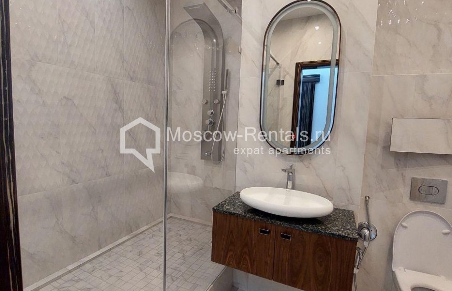 Photo #18 4-room (3 BR) apartment for <a href="http://moscow-rentals.ru/en/articles/long-term-rent" target="_blank">a long-term</a> rent
 in Russia, Moscow, Lomonoskovskyi prosp, 25к1