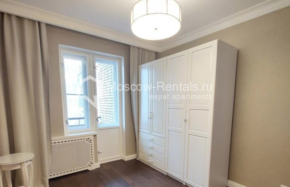Photo #13 4-room (3 BR) apartment for <a href="http://moscow-rentals.ru/en/articles/long-term-rent" target="_blank">a long-term</a> rent
 in Russia, Moscow, B. Yakimanka str, 26