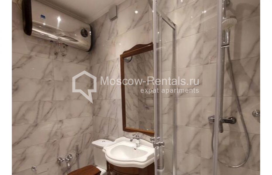 Photo #17 4-room (3 BR) apartment for <a href="http://moscow-rentals.ru/en/articles/long-term-rent" target="_blank">a long-term</a> rent
 in Russia, Moscow, B. Yakimanka str, 26
