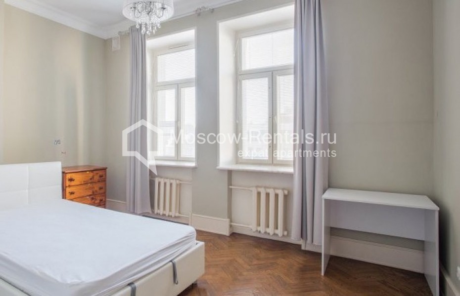 Photo #12 4-room (3 BR) apartment for <a href="http://moscow-rentals.ru/en/articles/long-term-rent" target="_blank">a long-term</a> rent
 in Russia, Moscow, B. Ordynka str, 67