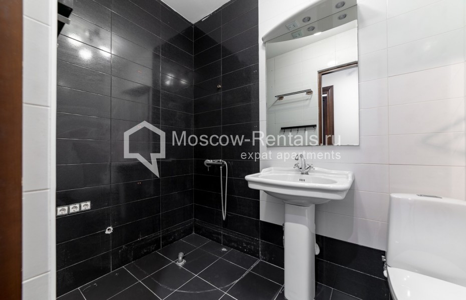 Photo #14 4-room (3 BR) apartment for <a href="http://moscow-rentals.ru/en/articles/long-term-rent" target="_blank">a long-term</a> rent
 in Russia, Moscow, 1st Novokuznetskyi lane, 10С1