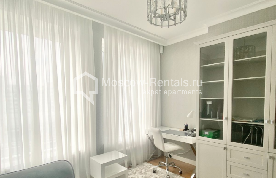 Photo #9 4-room (3 BR) apartment for <a href="http://moscow-rentals.ru/en/articles/long-term-rent" target="_blank">a long-term</a> rent
 in Russia, Moscow, Shmitovskyi proezd, 39к3