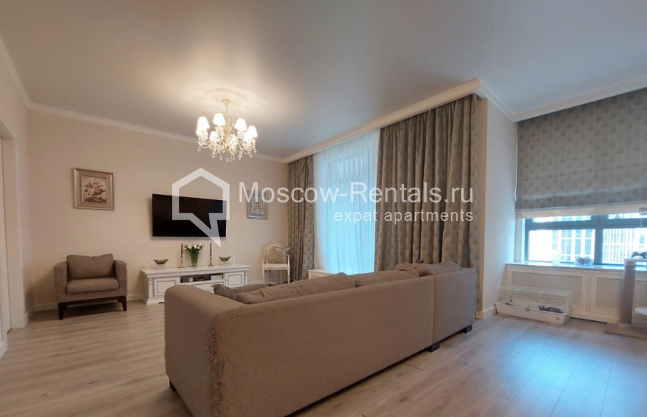 Photo #3 4-room (3 BR) apartment for <a href="http://moscow-rentals.ru/en/articles/long-term-rent" target="_blank">a long-term</a> rent
 in Russia, Moscow, Beregovoi proezd, 5к1