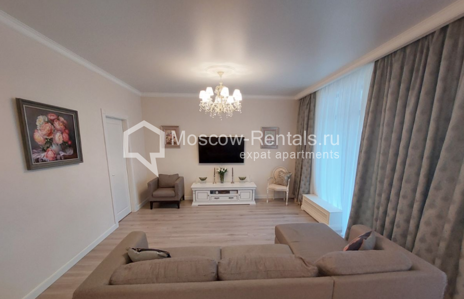 Photo #4 4-room (3 BR) apartment for <a href="http://moscow-rentals.ru/en/articles/long-term-rent" target="_blank">a long-term</a> rent
 in Russia, Moscow, Beregovoi proezd, 5к1