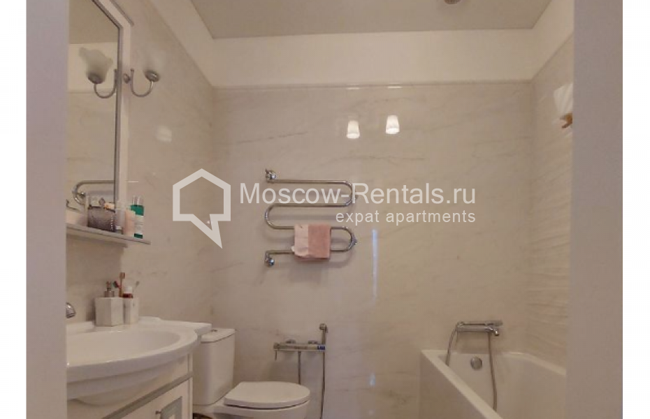 Photo #11 4-room (3 BR) apartment for <a href="http://moscow-rentals.ru/en/articles/long-term-rent" target="_blank">a long-term</a> rent
 in Russia, Moscow, Beregovoi proezd, 5к1