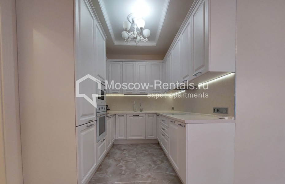 Photo #14 4-room (3 BR) apartment for <a href="http://moscow-rentals.ru/en/articles/long-term-rent" target="_blank">a long-term</a> rent
 in Russia, Moscow, Beregovoi proezd, 5к1