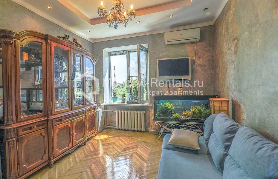 Photo #5 3-room (2 BR) apartment for <a href="http://moscow-rentals.ru/en/articles/long-term-rent" target="_blank">a long-term</a> rent
 in Russia, Moscow, Studencheskay str, 30к1