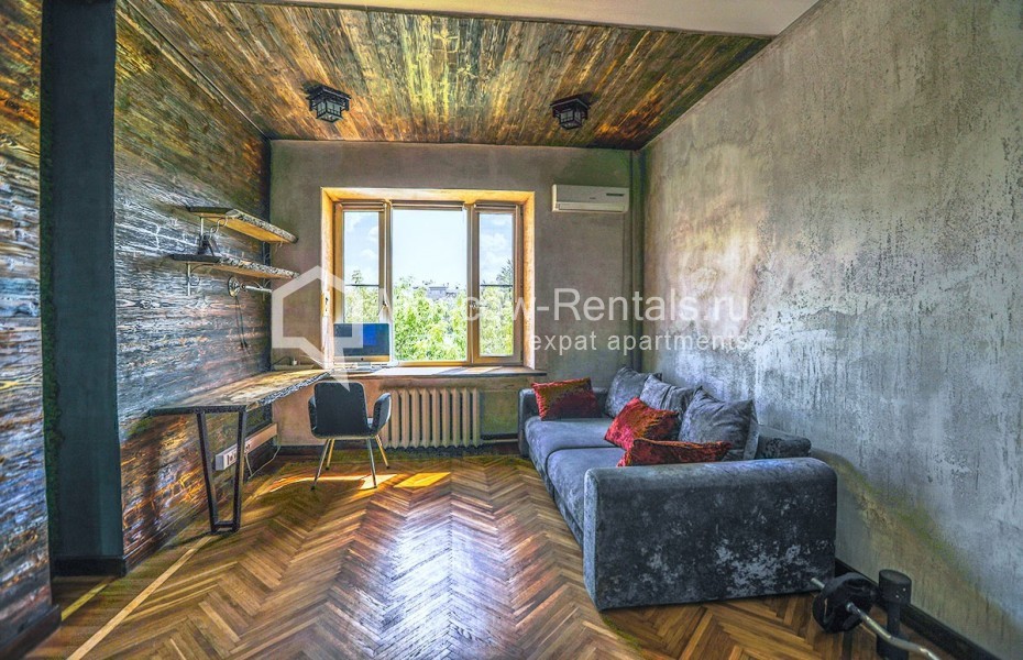 Photo #3 3-room (2 BR) apartment for <a href="http://moscow-rentals.ru/en/articles/long-term-rent" target="_blank">a long-term</a> rent
 in Russia, Moscow, Studencheskay str, 30к1