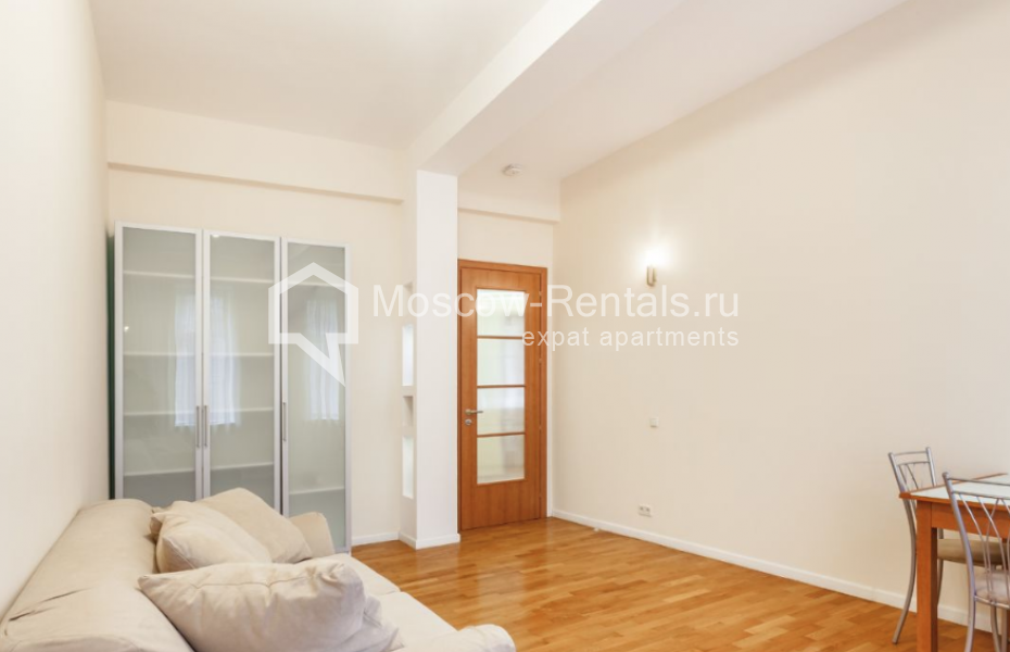 Photo #11 3-room (2 BR) apartment for <a href="http://moscow-rentals.ru/en/articles/long-term-rent" target="_blank">a long-term</a> rent
 in Russia, Moscow, Krivoarbatskyi lane, 19