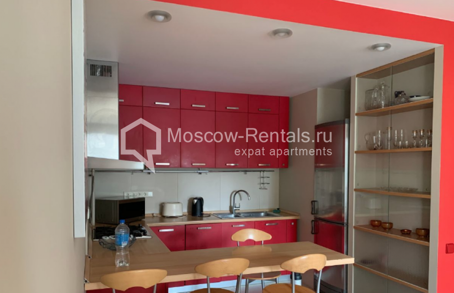 Photo #1 3-room (2 BR) apartment for <a href="http://moscow-rentals.ru/en/articles/long-term-rent" target="_blank">a long-term</a> rent
 in Russia, Moscow, Staropimenovskyi lane, 4С1