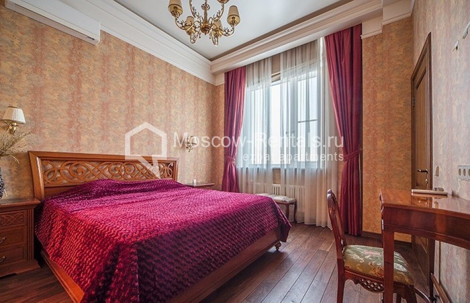 Photo #6 4-room (3 BR) apartment for <a href="http://moscow-rentals.ru/en/articles/long-term-rent" target="_blank">a long-term</a> rent
 in Russia, Moscow, Shabolovka str, 10 bld 1