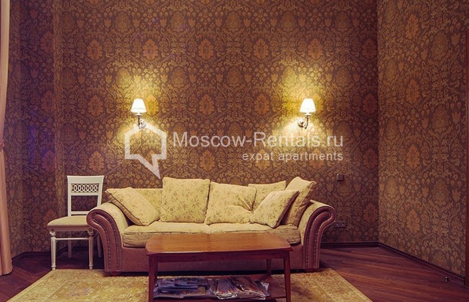 Photo #4 4-room (3 BR) apartment for <a href="http://moscow-rentals.ru/en/articles/long-term-rent" target="_blank">a long-term</a> rent
 in Russia, Moscow, Shabolovka str, 10 bld 1