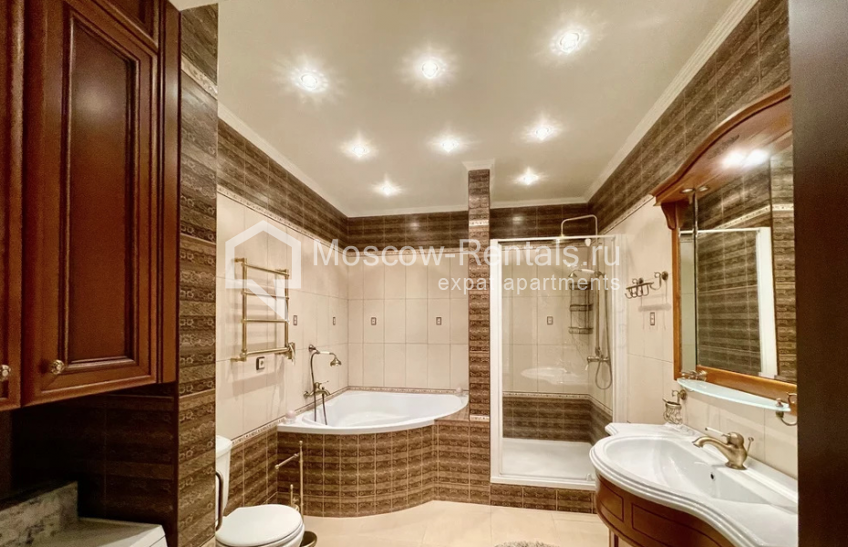 Photo #10 3-room (2 BR) apartment for <a href="http://moscow-rentals.ru/en/articles/long-term-rent" target="_blank">a long-term</a> rent
 in Russia, Moscow, M. Dmitrovka str, 15